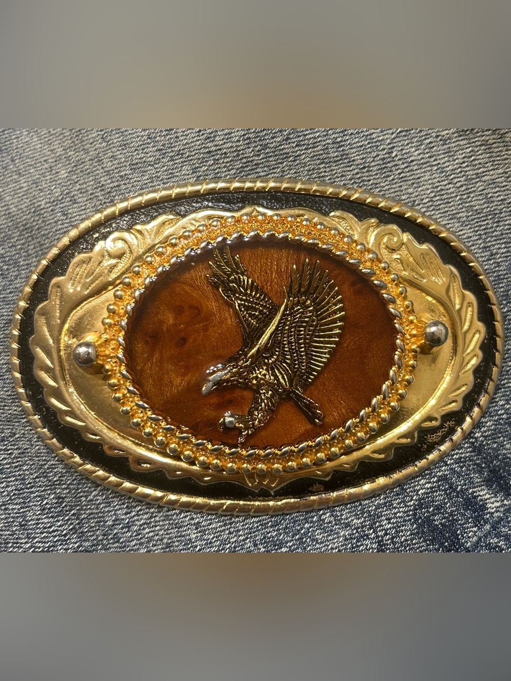 Vintage Western American Rodeo Oval Gold Tone Flying Eagle Men’s Belt Buckle.